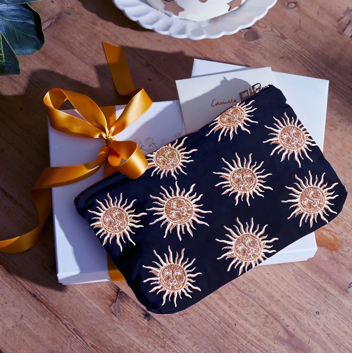 Elizabeth Scarlett Everyday Pouch Sun Goddess Velvet Navy
