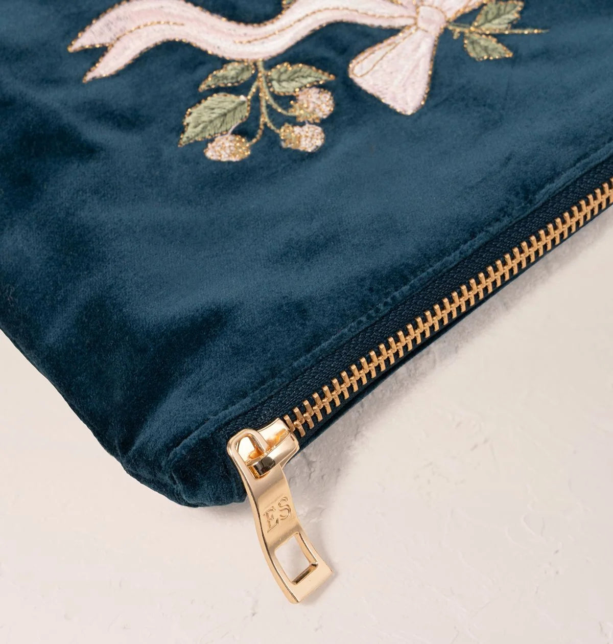 Elizabeth Scarlett Mini Pouch Berries & Bows Velvet Ink Blue