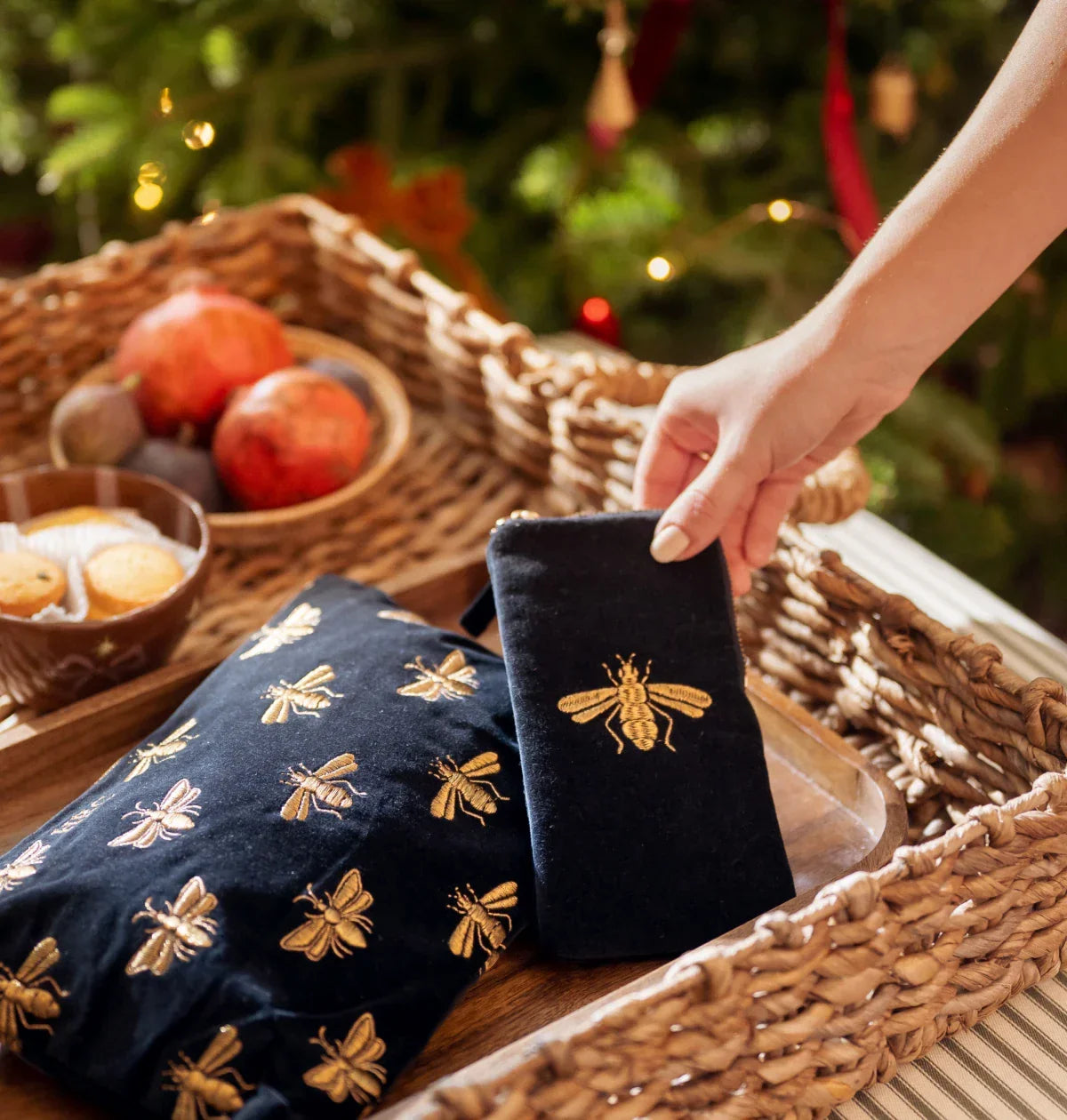 Elizabeth Scarlett Glasses Case Honey Bee Velvet Rich Blue